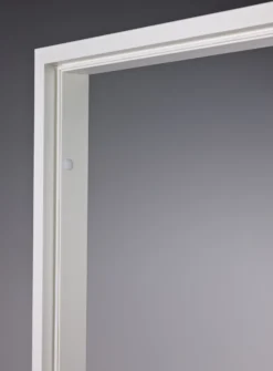 Karmi maalattu Swedoor Advance 613 tiivistetty 92mm erikoiskoot