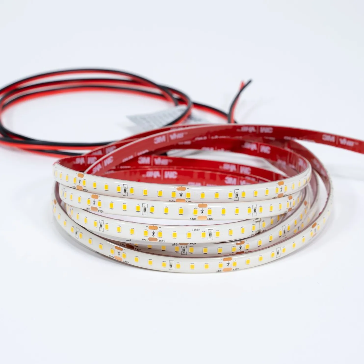 LED-nauha FTLIGHT Premium, 24V, 130lm/W, IP65, 5m, eri vaihtoehtoja