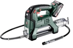 Rasvaruisku Metabo FP 18 LTX sisältää 2x2Ah akut ja laturin