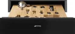 Sommelier-laatikko viinitarvikkeille Smeg CPS115B3
